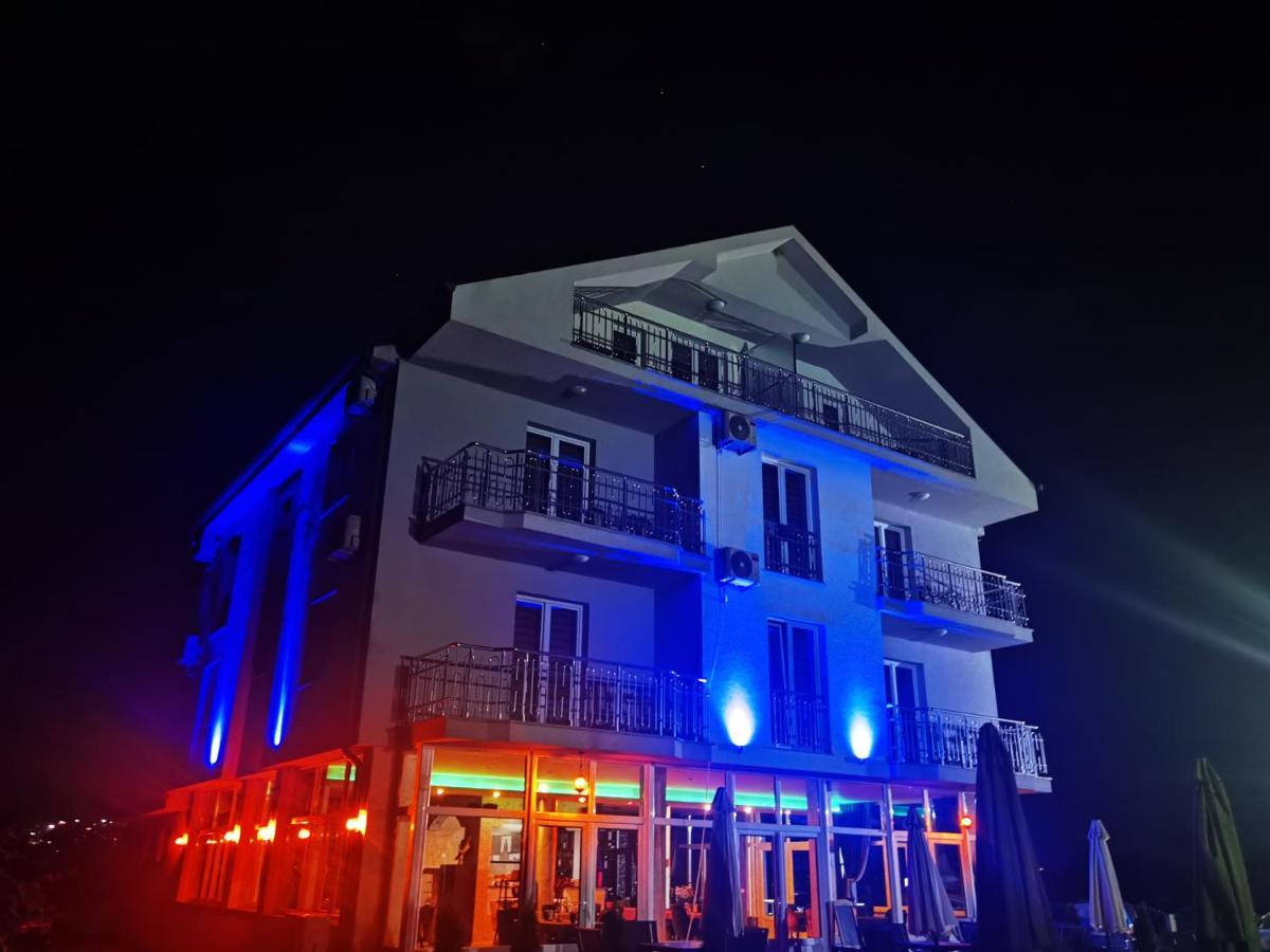 Sunrise Hotel & Camping Struga Exterior photo